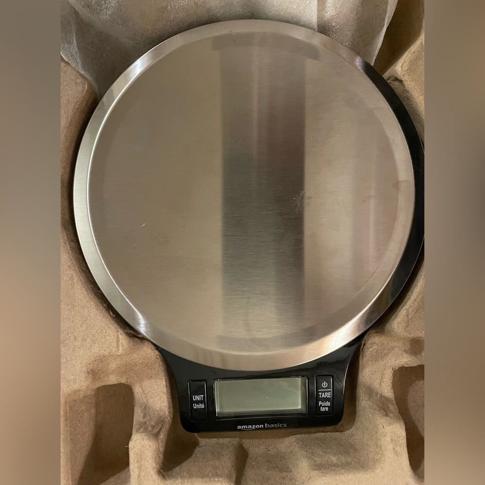 Amazon Basics Kitchen Scale